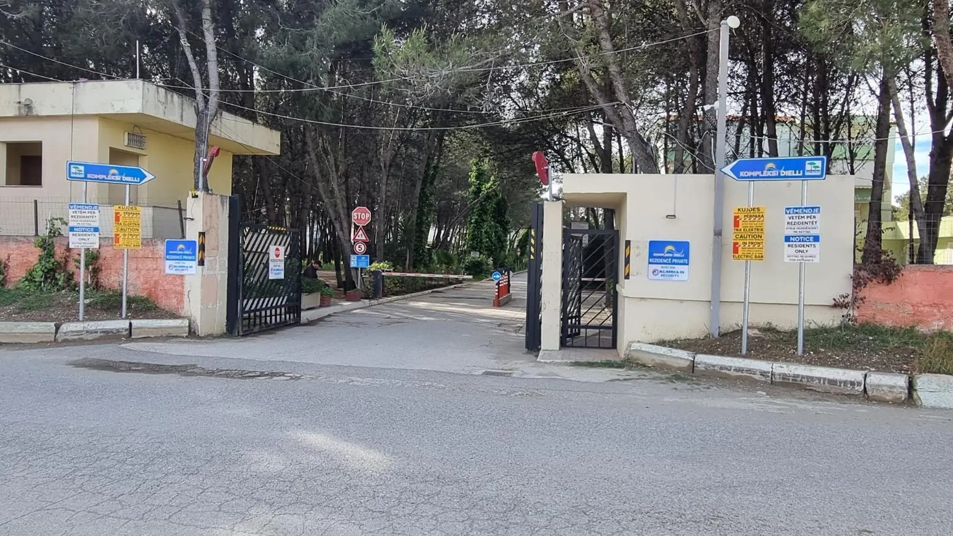 Beachfront Blue Wave Villa In Private Villa Resort Qerret, Albania Golem  0*, Golem (Tirana)