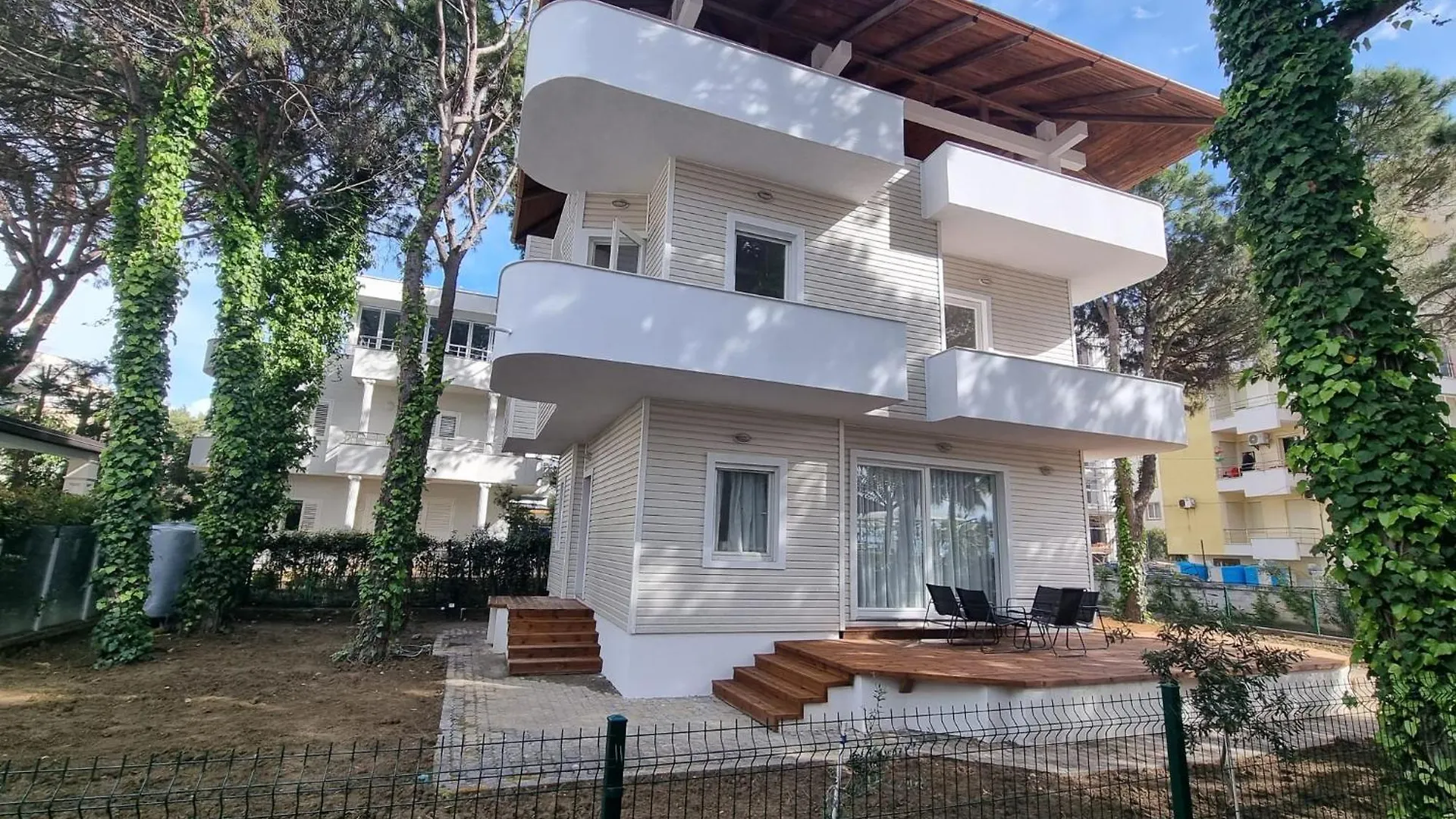 Beachfront Blue Wave Villa In Private Villa Resort Qerret, Albania Golem