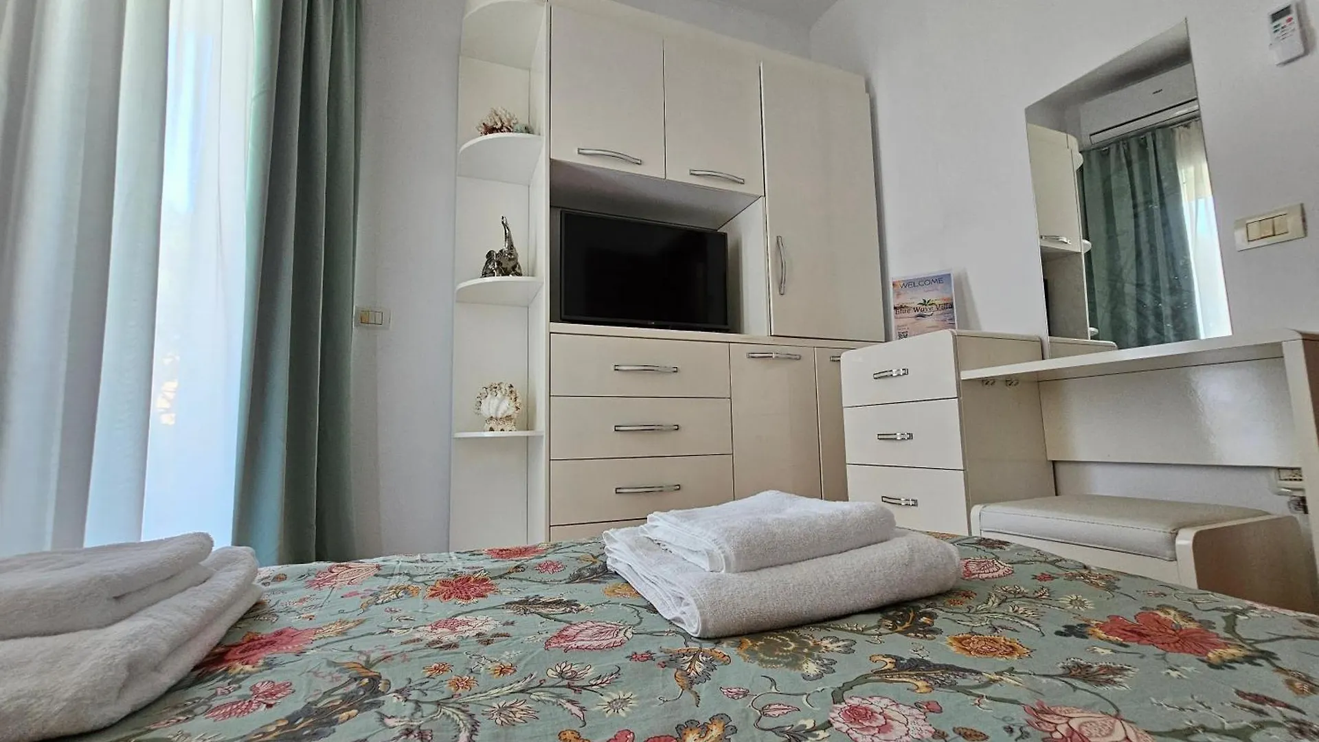 Beachfront Blue Wave Villa In Private Villa Resort Qerret, Albania Golem