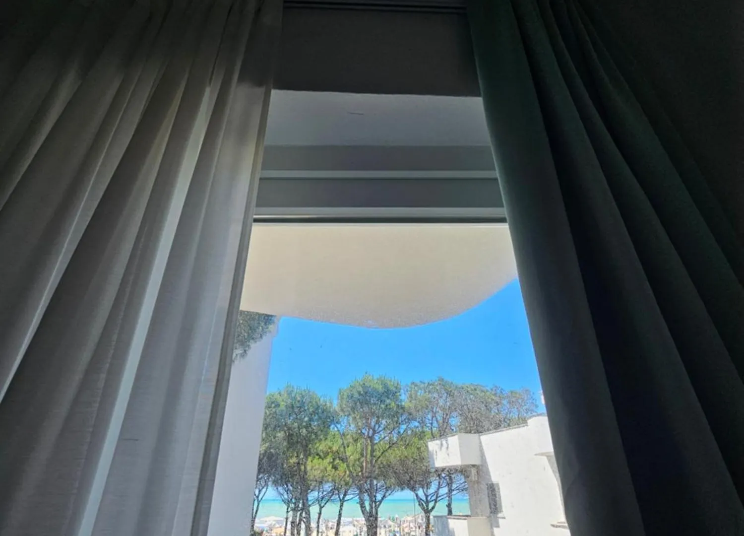 Beachfront Blue Wave Villa In Private Villa Resort Qerret, Albania Golem  0*, Golem (Tirana)